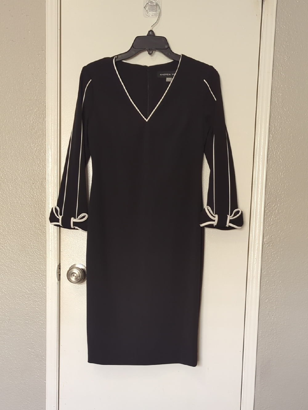 Andrew Marc Black Sheath Dress with White Trim Size 6 NWOT